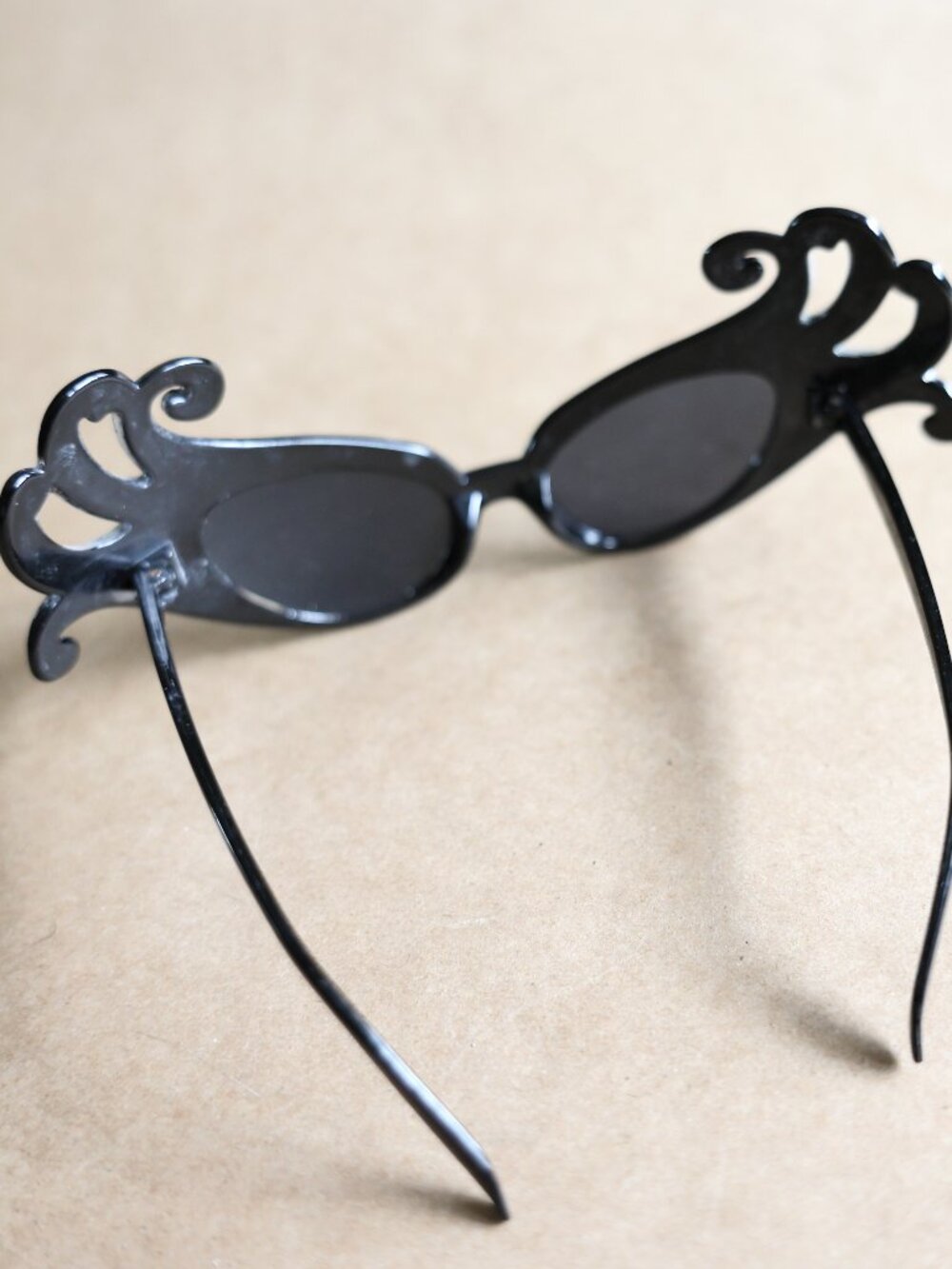 fancy sunglasses - Picture 5 of 5